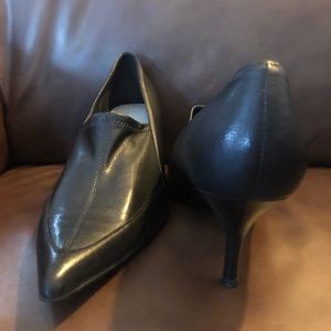 Anne Klein Lynette pumps